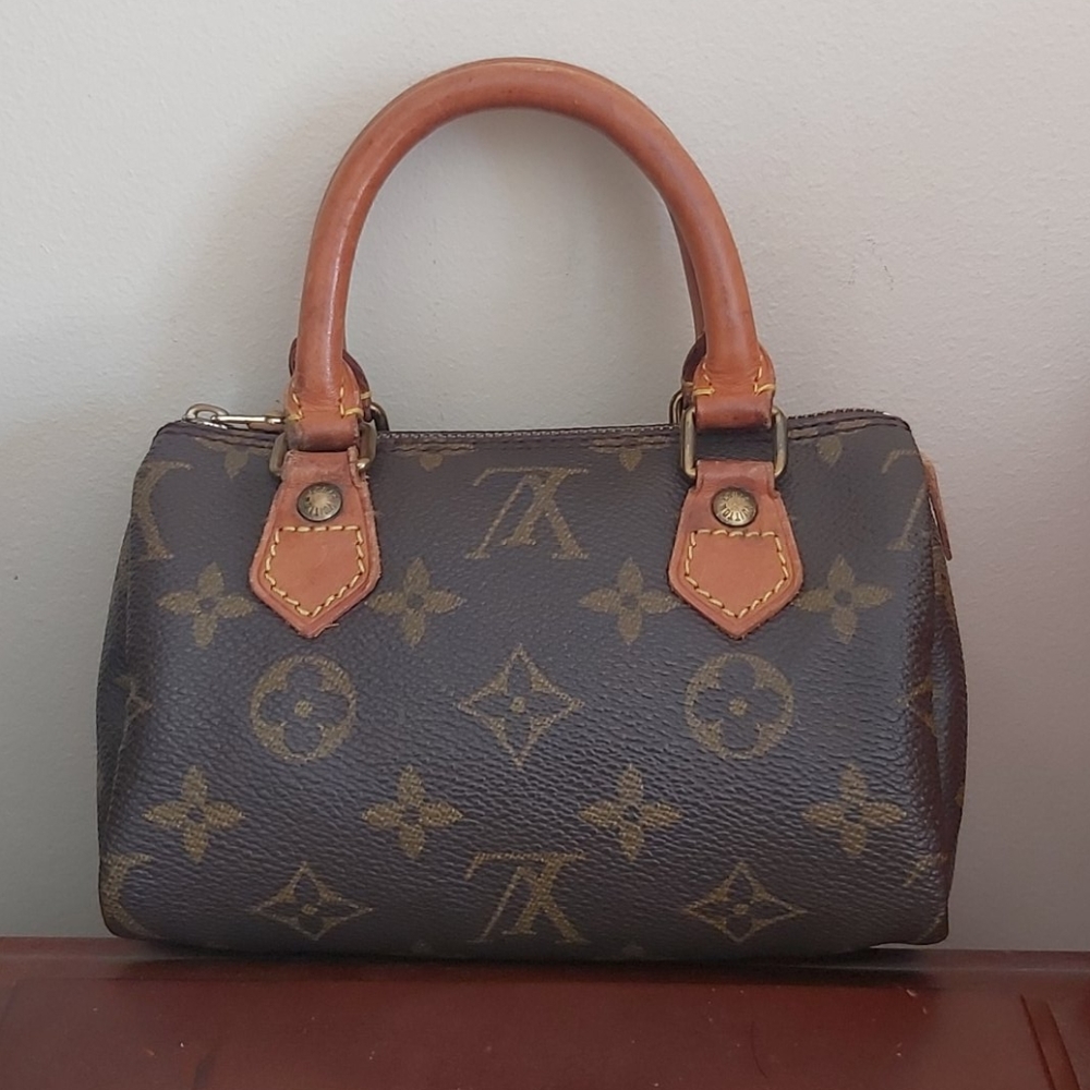 SALE Authentic vintage Louis Vuitton mini speedy